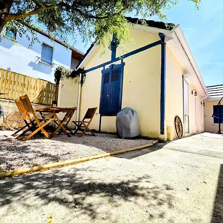 Casa vacanze L'oiseau Du Paradis - & *