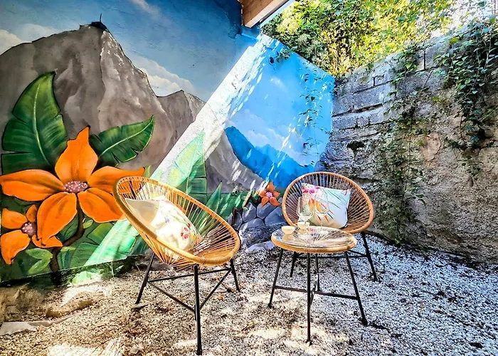 L'oiseau Du Paradis - & * Lourdes